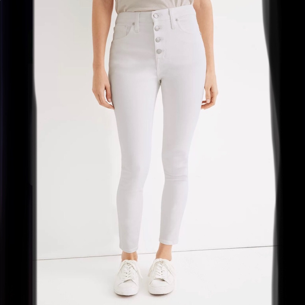 Madewell curvy high-rise skinn crop jeans in pure white: button-front edition 28